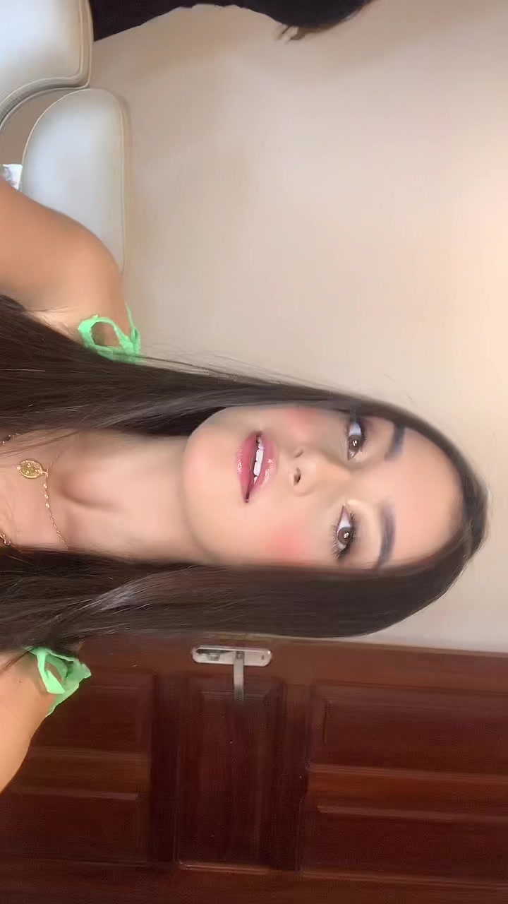 @laizqueiroz