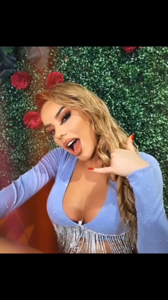 @🤪Tayna👑