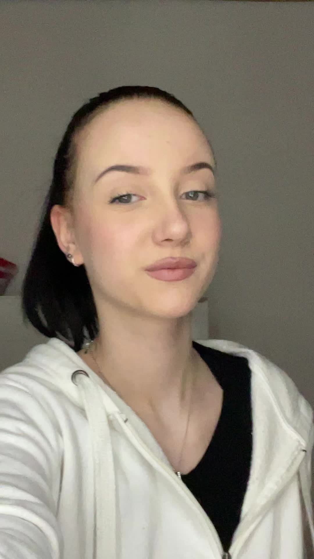 @Emily🌹