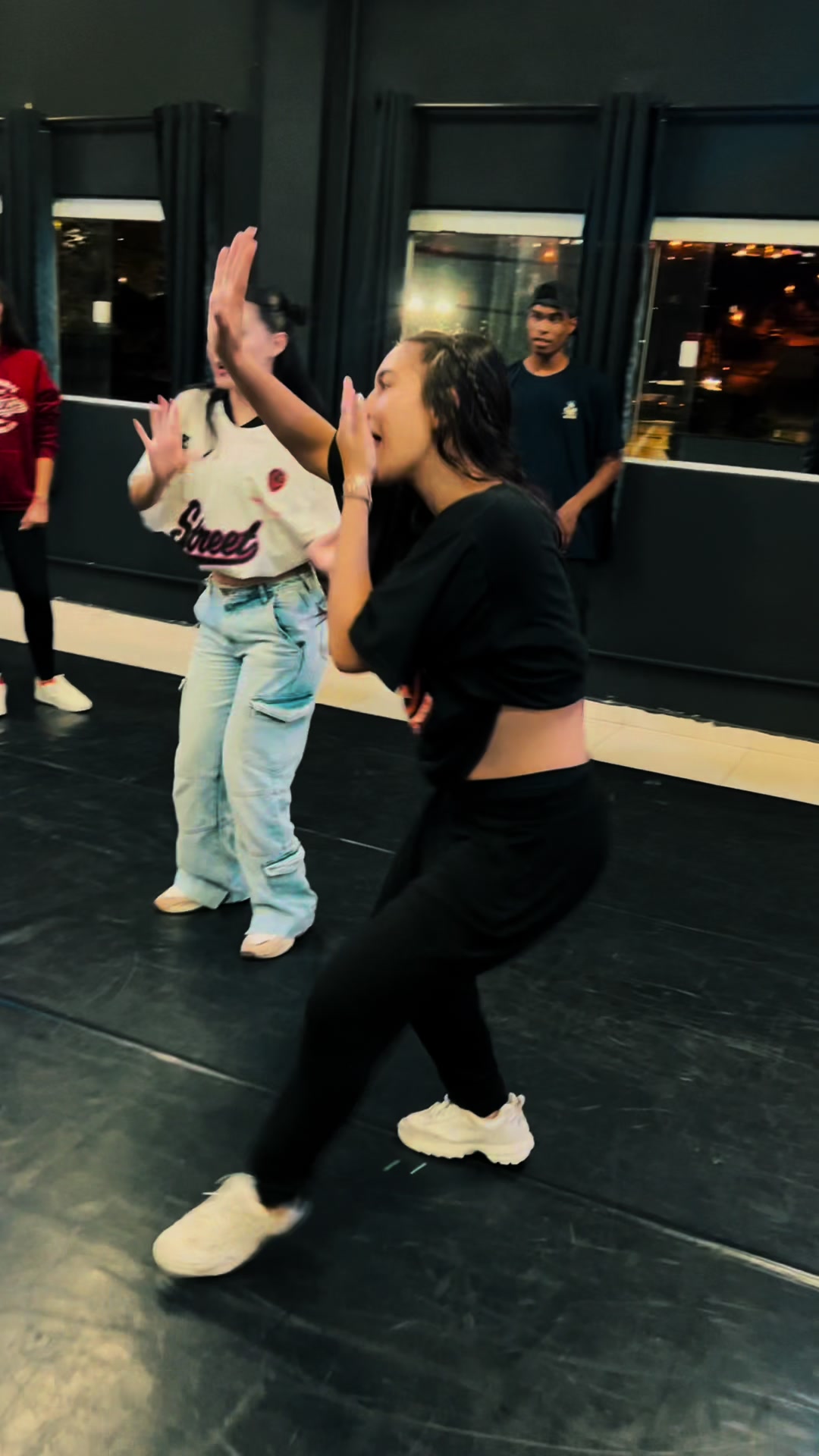 @Studio Magic Dance