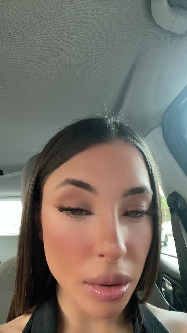 @mairacamm