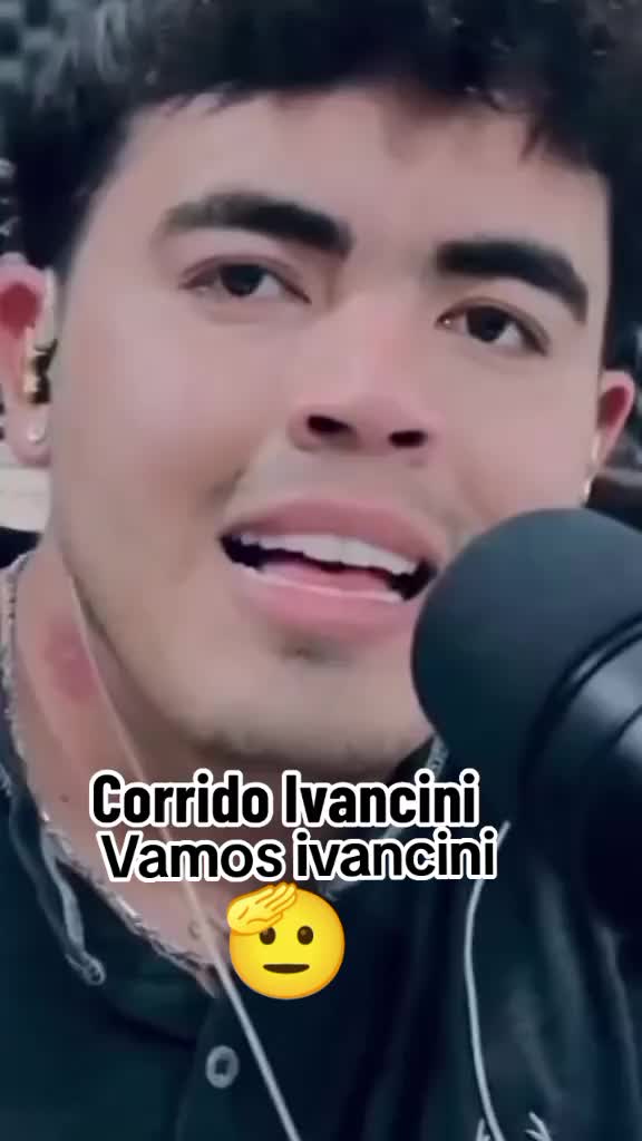 @CARLOS MART&Iacute;NEZ