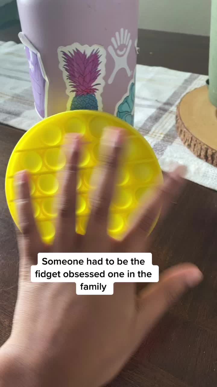 @UhM dId YoU bReAk My FIDGETS-