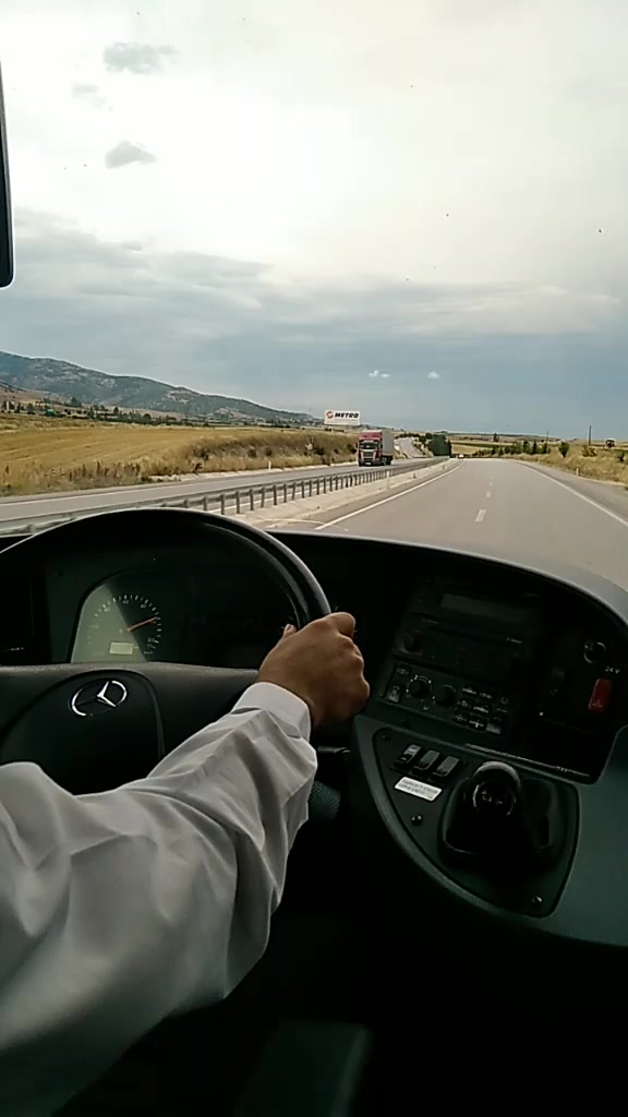 @Yücel Çelik