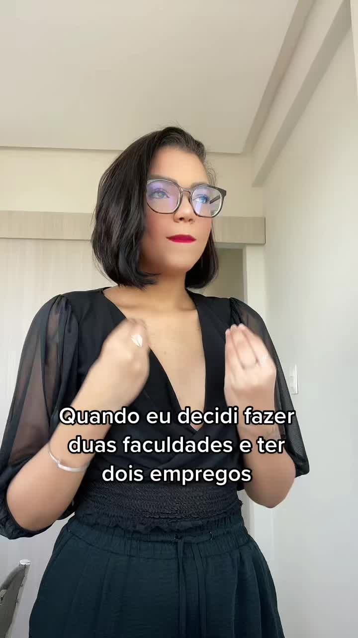 @L&iacute;via Bee