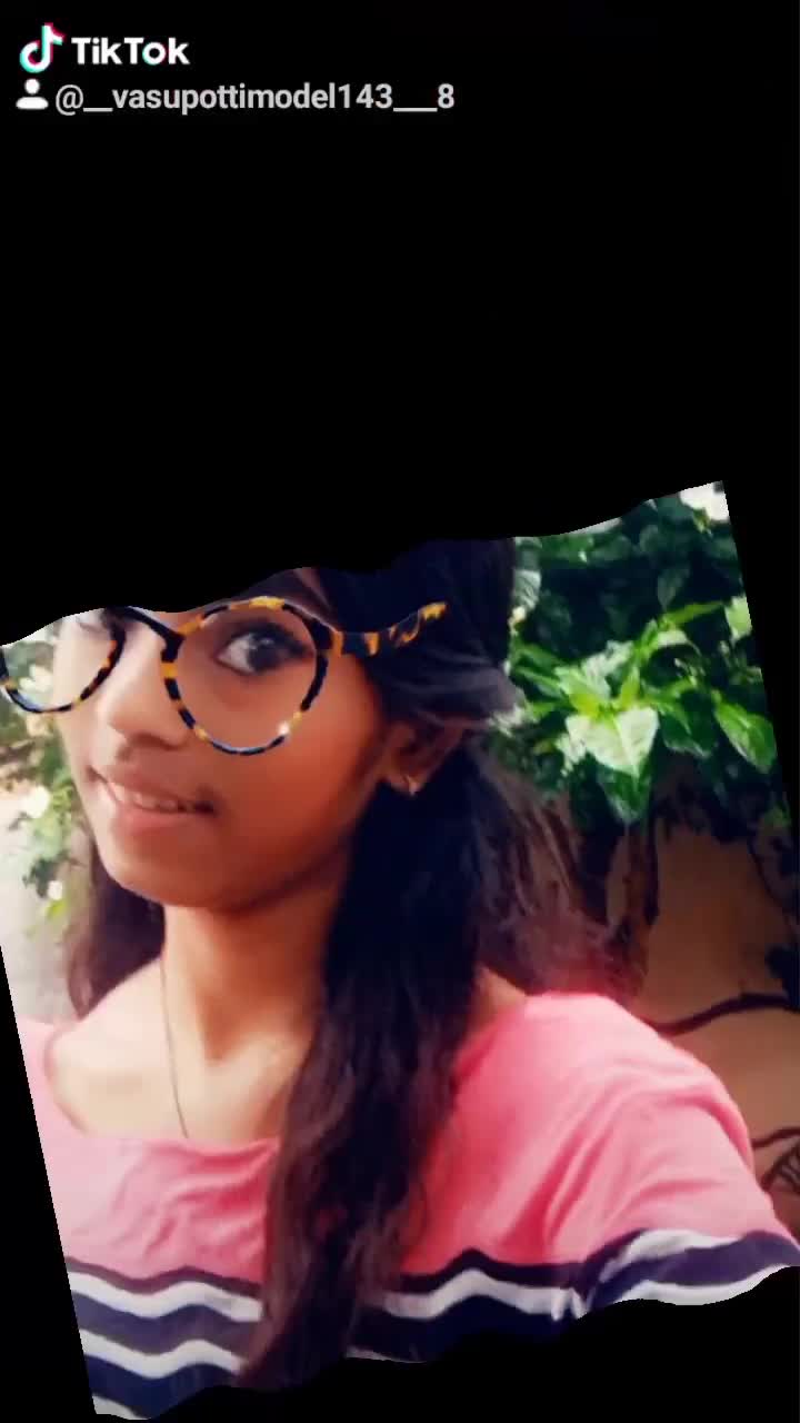 @🐟 mudhiraj 👸 Queen
