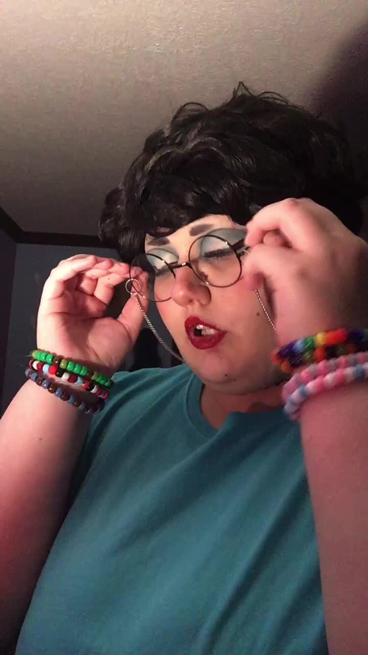 @JaneRoxy