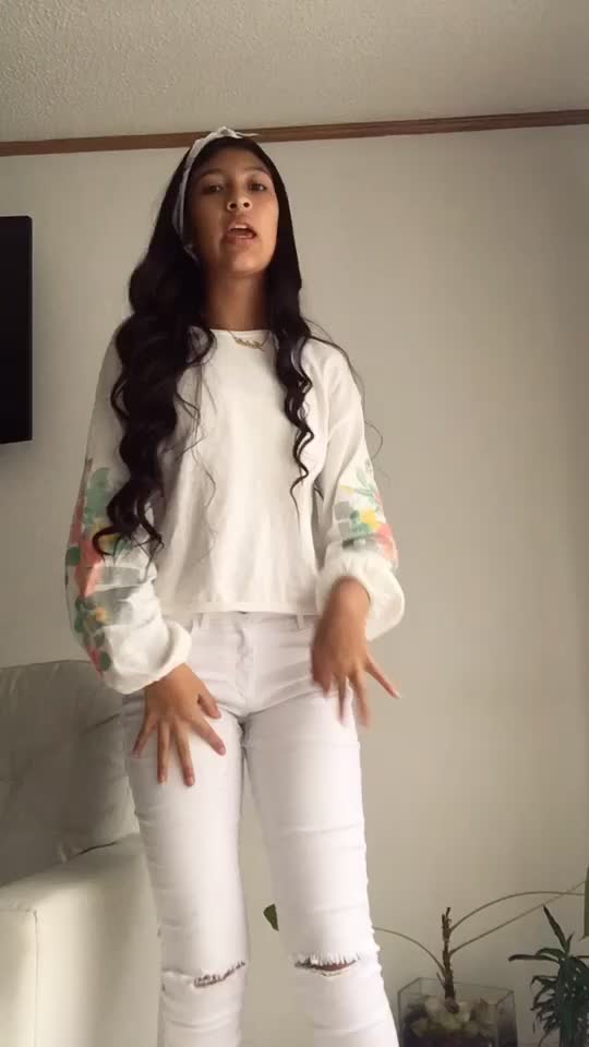 @Isa Garzon