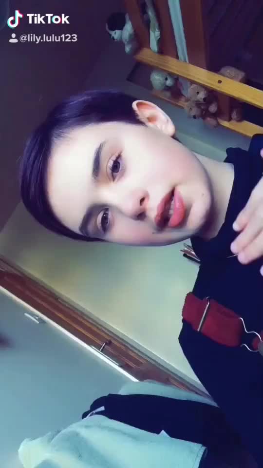 @Lily__rose🥀