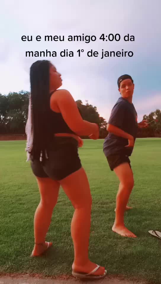 @laisakadyja