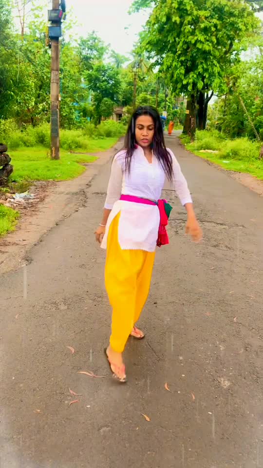 @🦋 Saheli  Rudra 💃