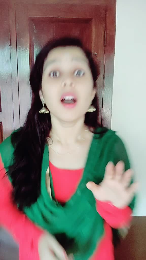 @Revathy menon🤩