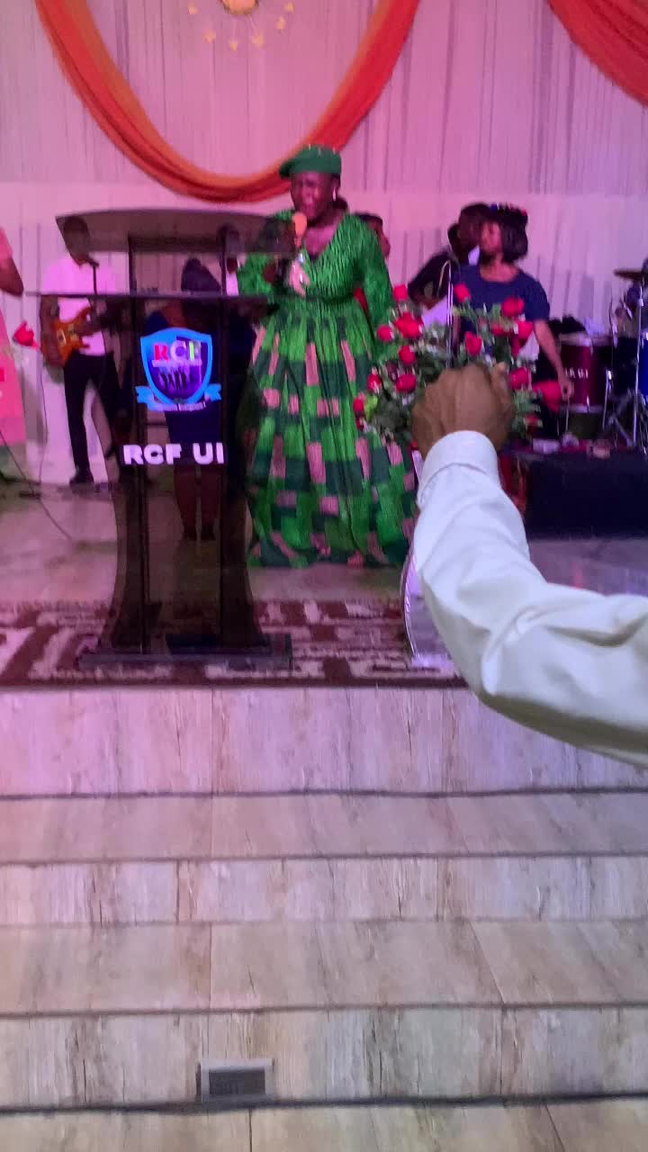 @Omotola❤️✨