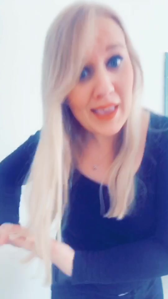 @Taschaa_