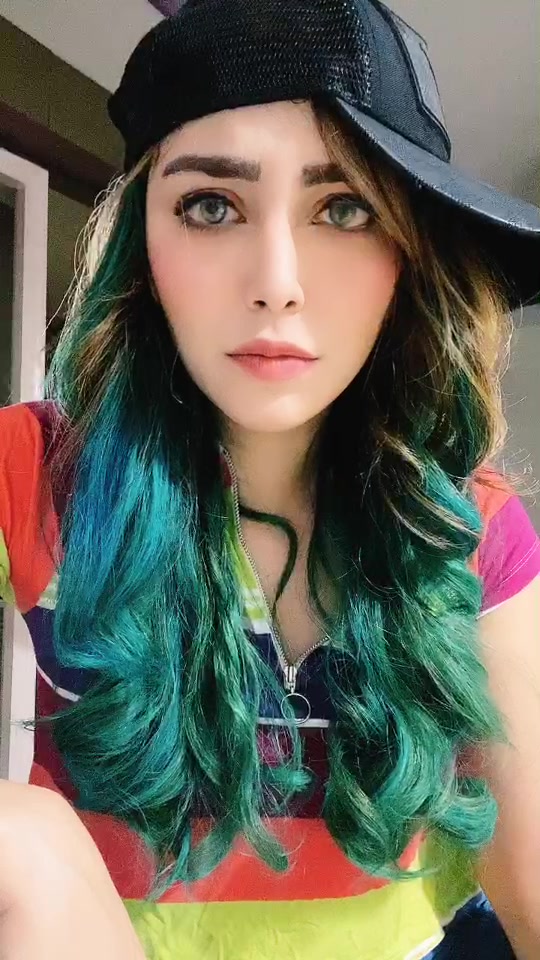 @Angela Krislinzki