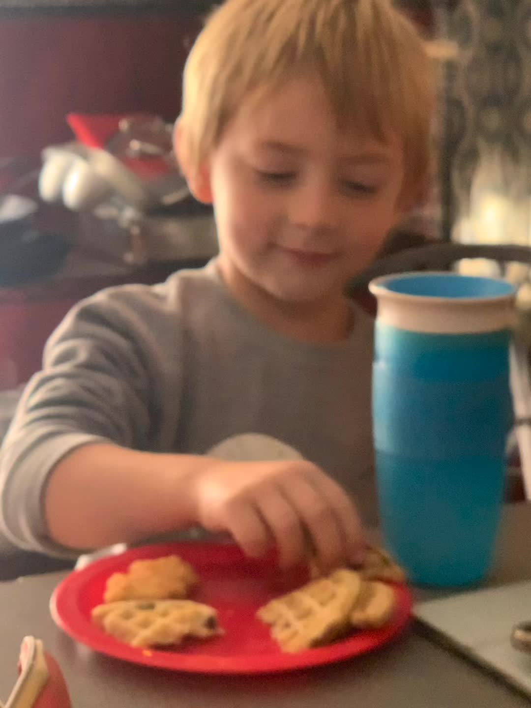 @momwifelife77