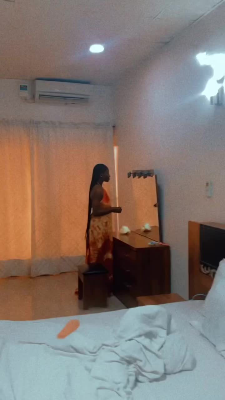 @tiqervivian0