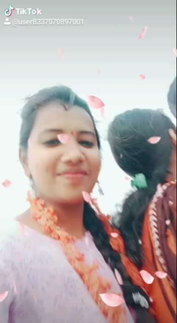 @Mandya Hudgi 🥀🥀🌷