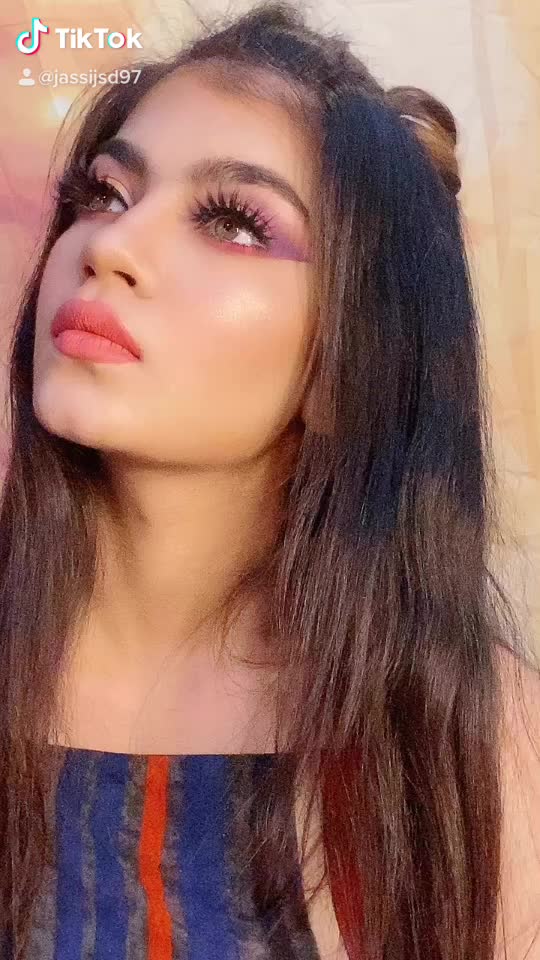@dh.sheena