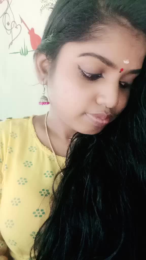 @dreamylover♥️😘Charu