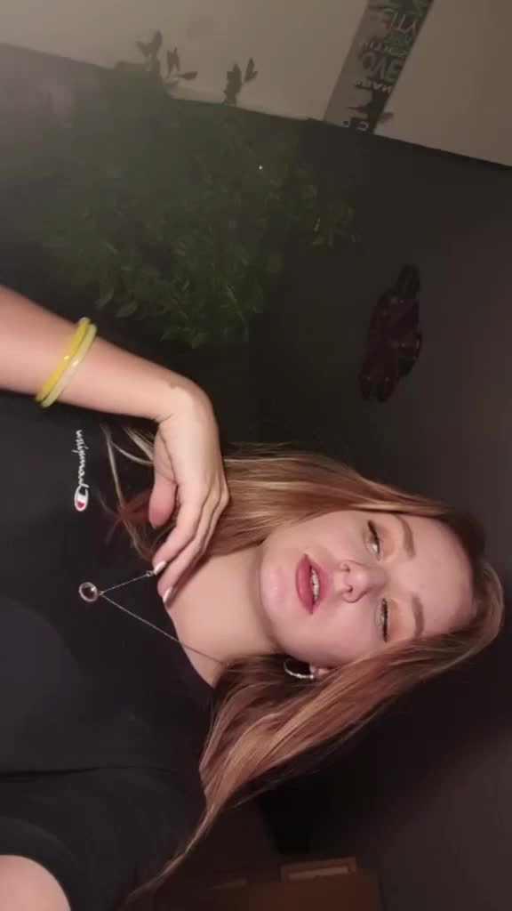 @LARA💋