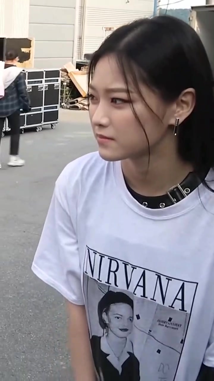 @Lari