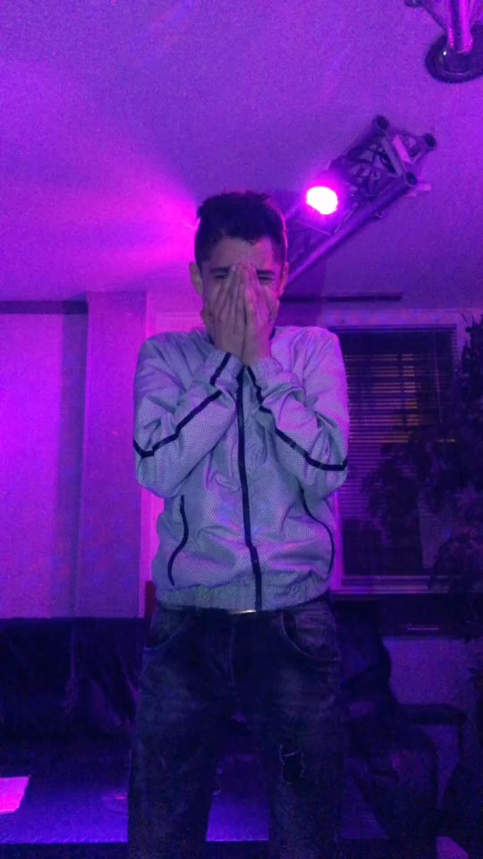 @DøsañC « 9k »