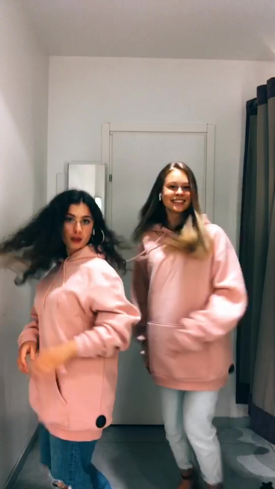 @ARINA PAVLOV