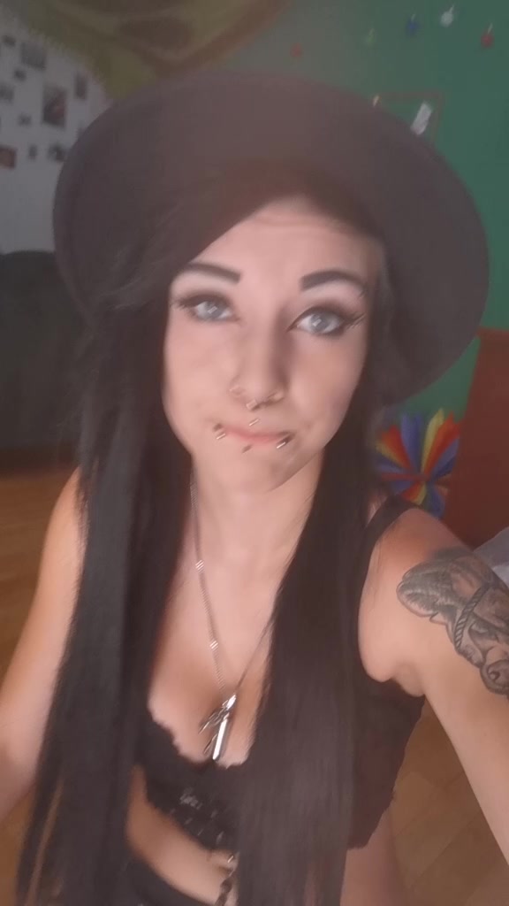 @Anja Mortissa
