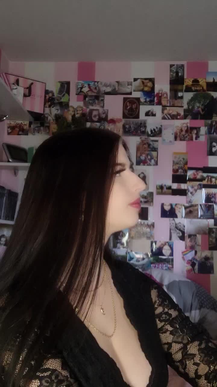 @julia👑