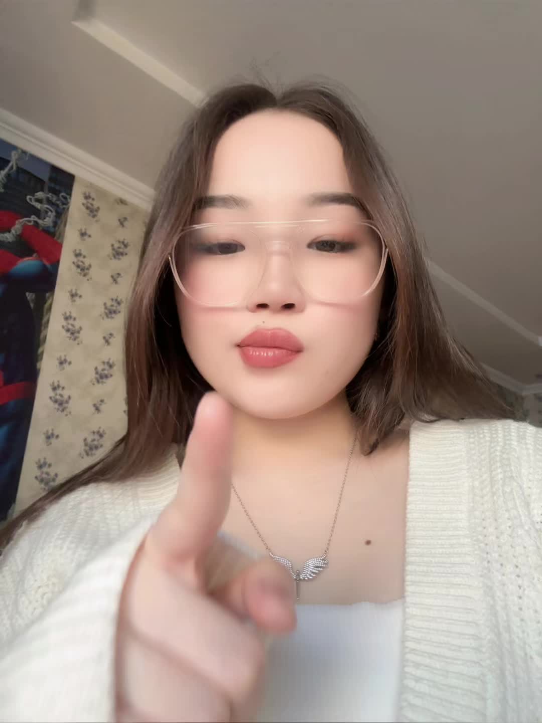 @elya.md
