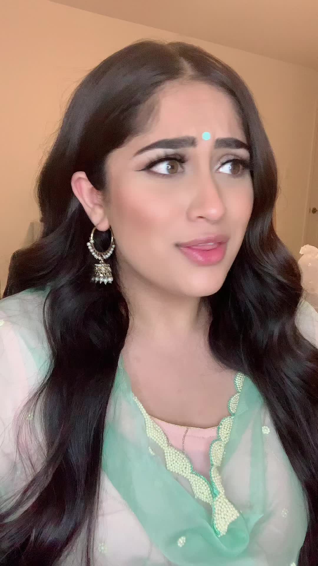 @Kthind_