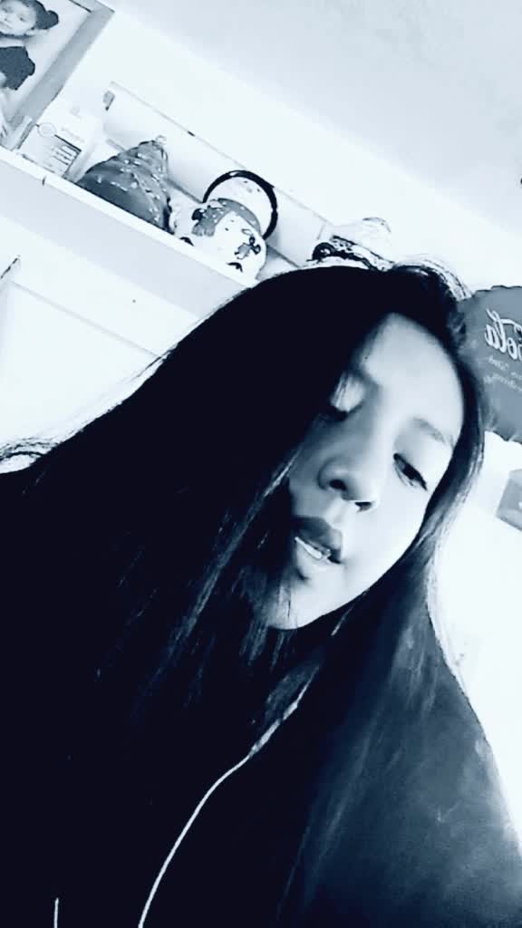 @AnGeLa BeGaY🤗❤