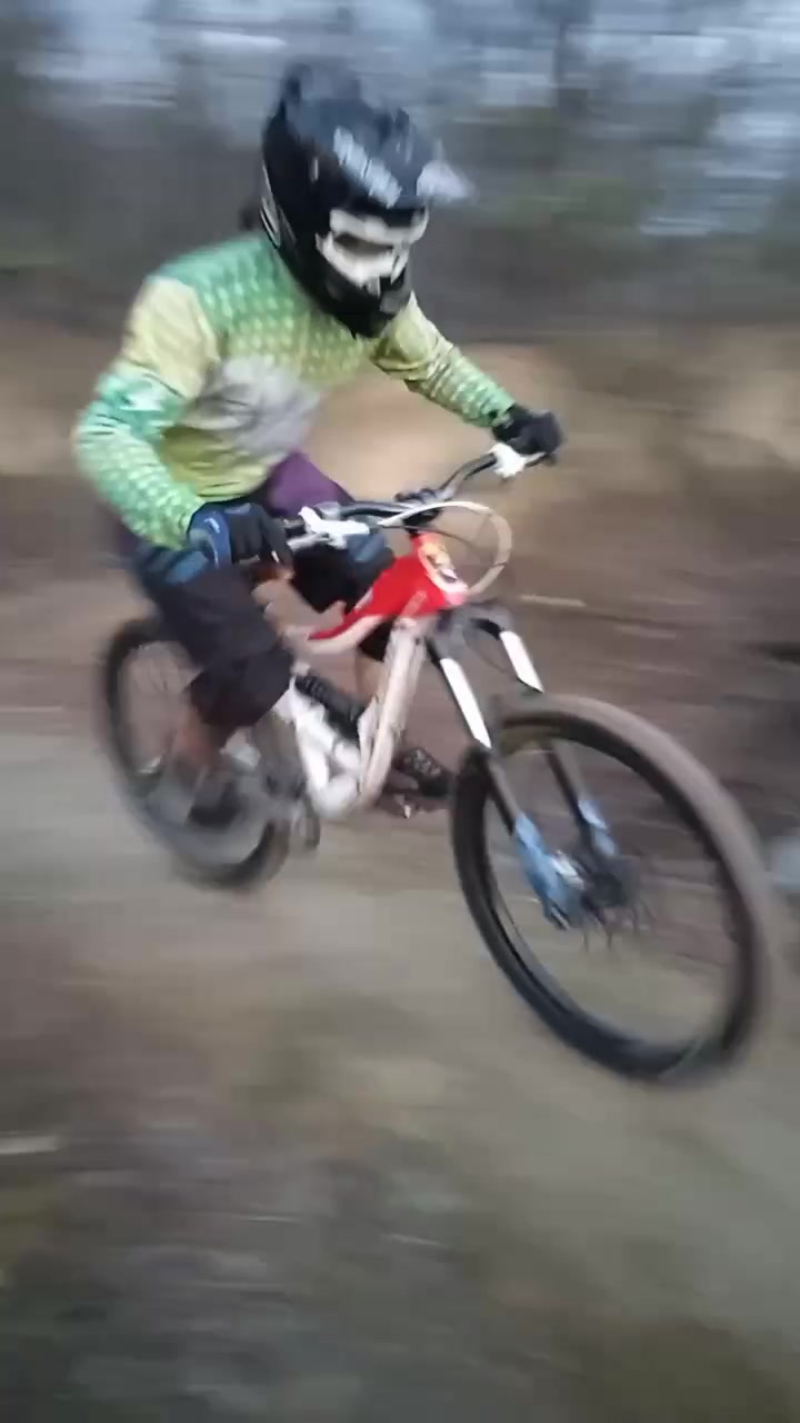 @Жекіт