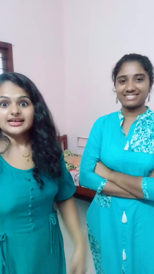 @𝕯𝖎𝖊𝖌𝖊 𝕯𝖆𝖛𝖎𝖉