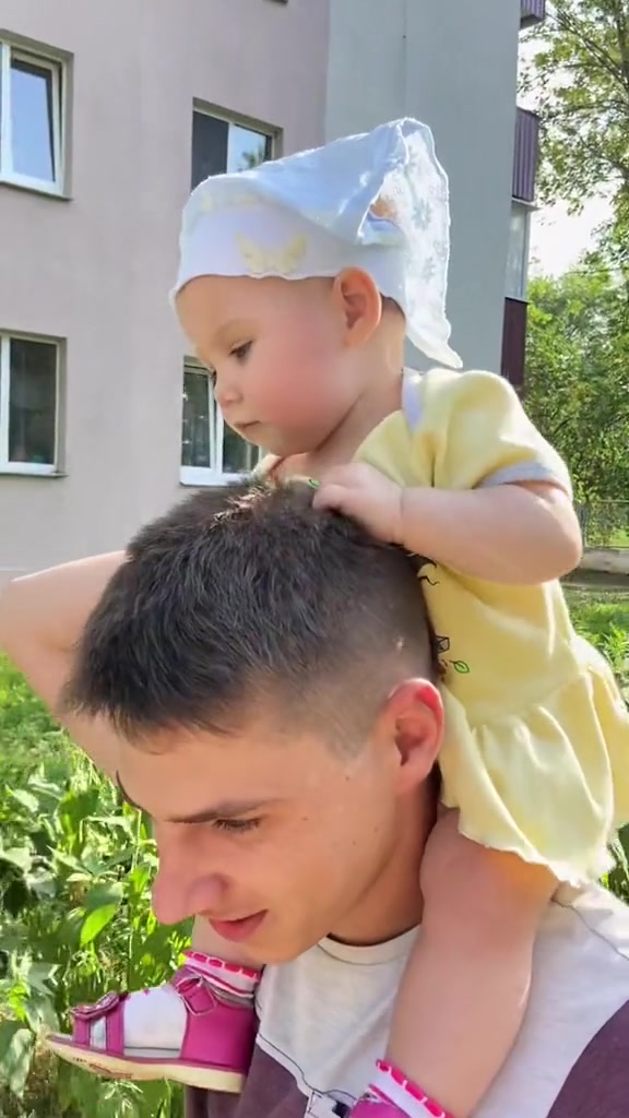 @Инна Плю́та