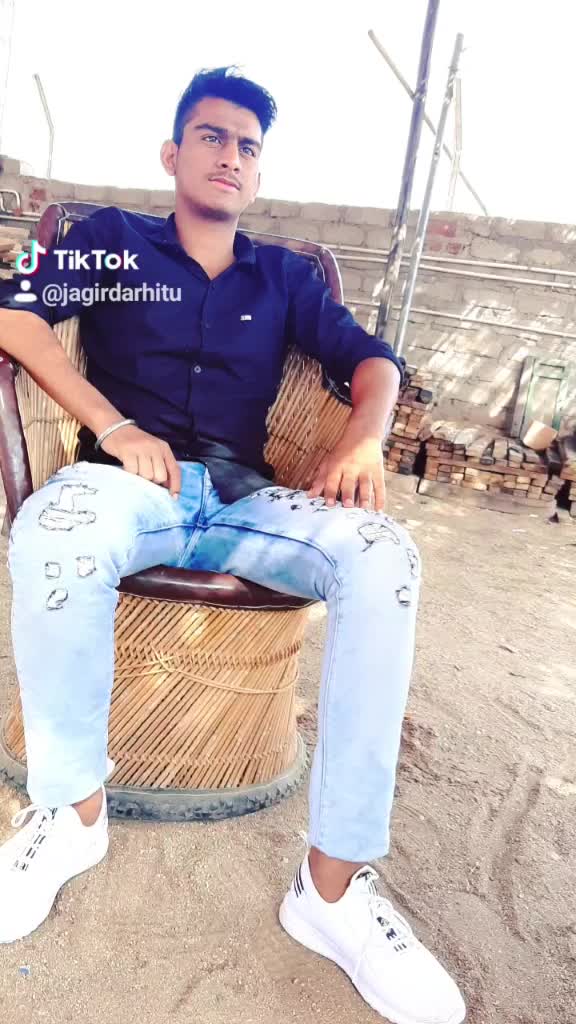@Hitesh raj raipuriya