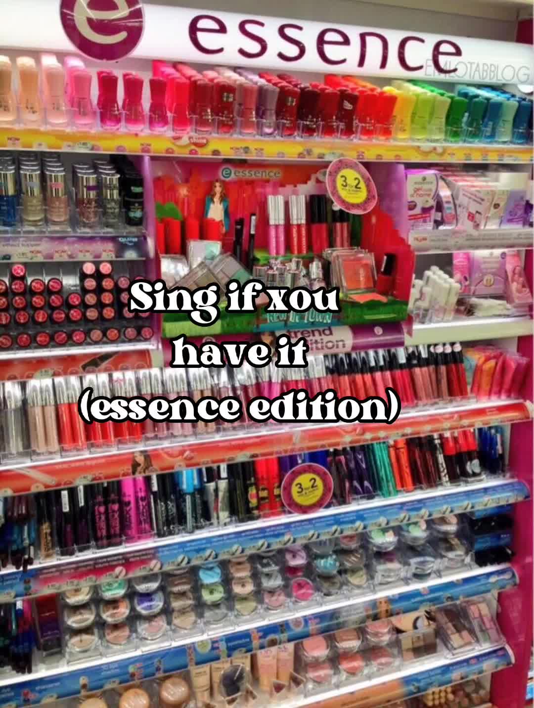@Essence ♾️🤍