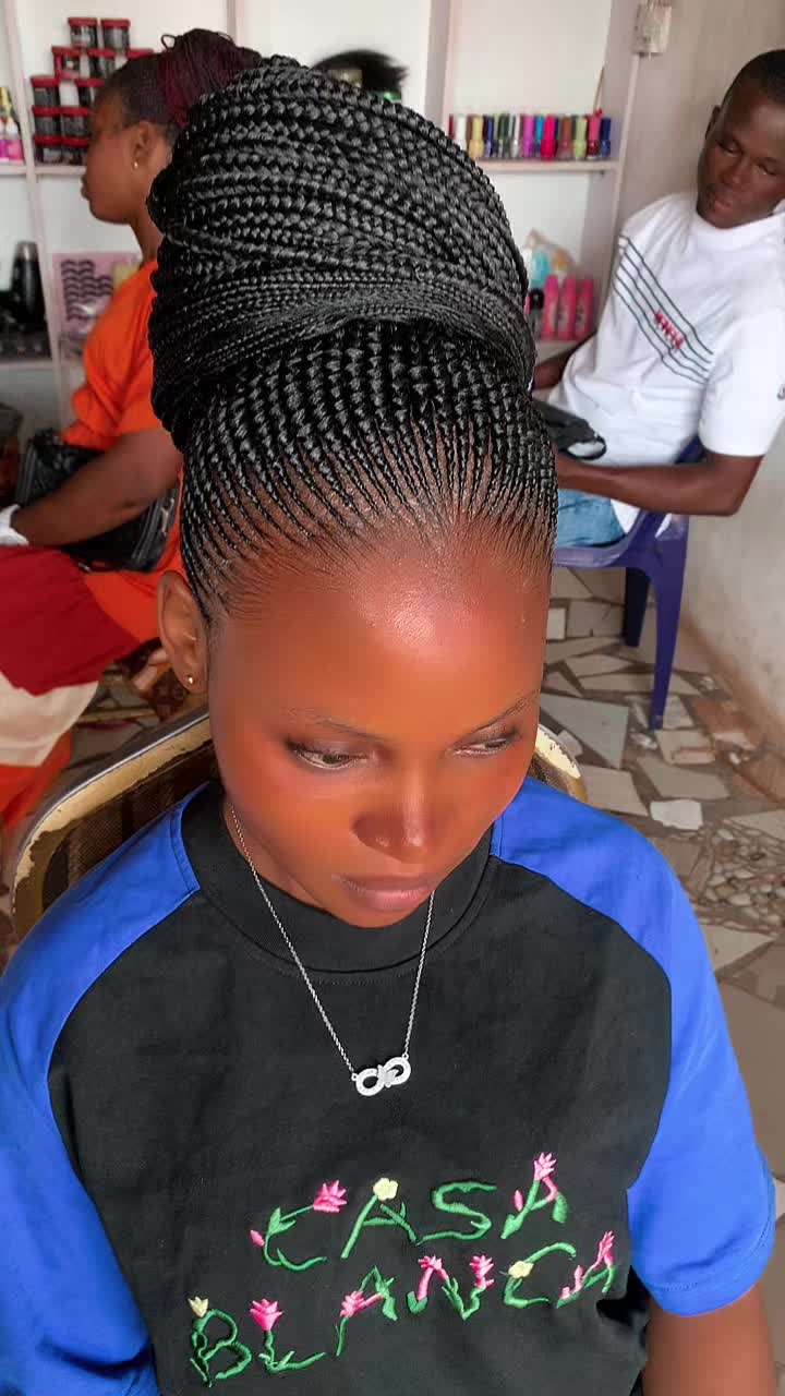 @HAIRSTYLES IN AMULOKO ONA ARA