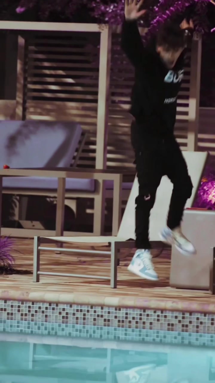@damian