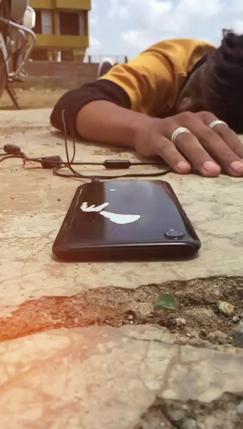 @येडा अन्शया तुश्या..