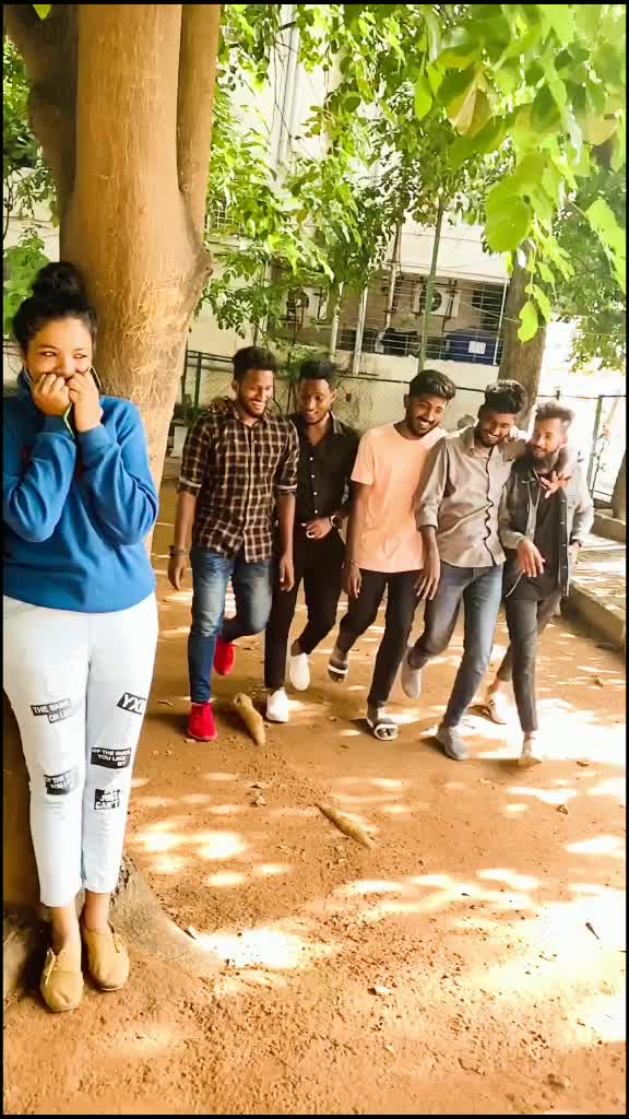 @👑chiranthana 👑