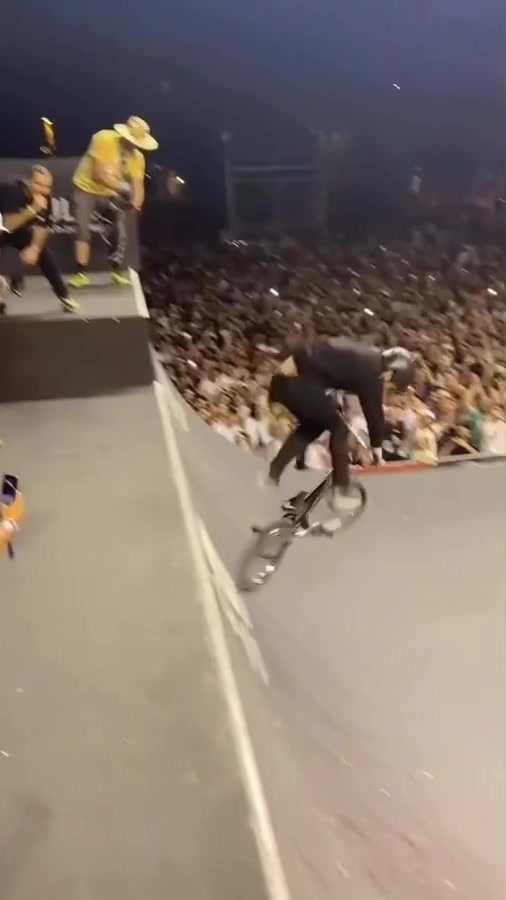 @BMX