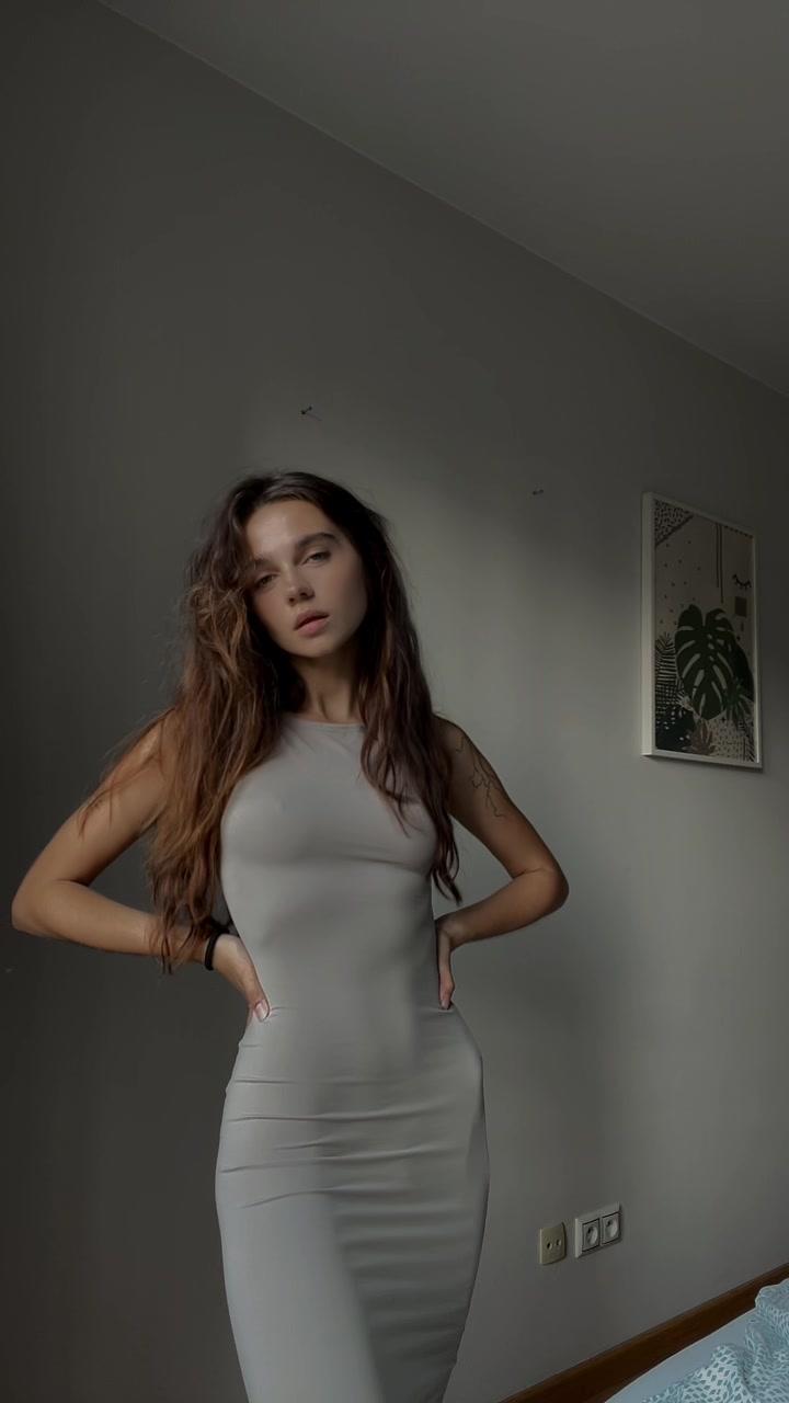 @anavavx