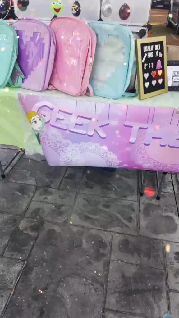@GeekTheHalls