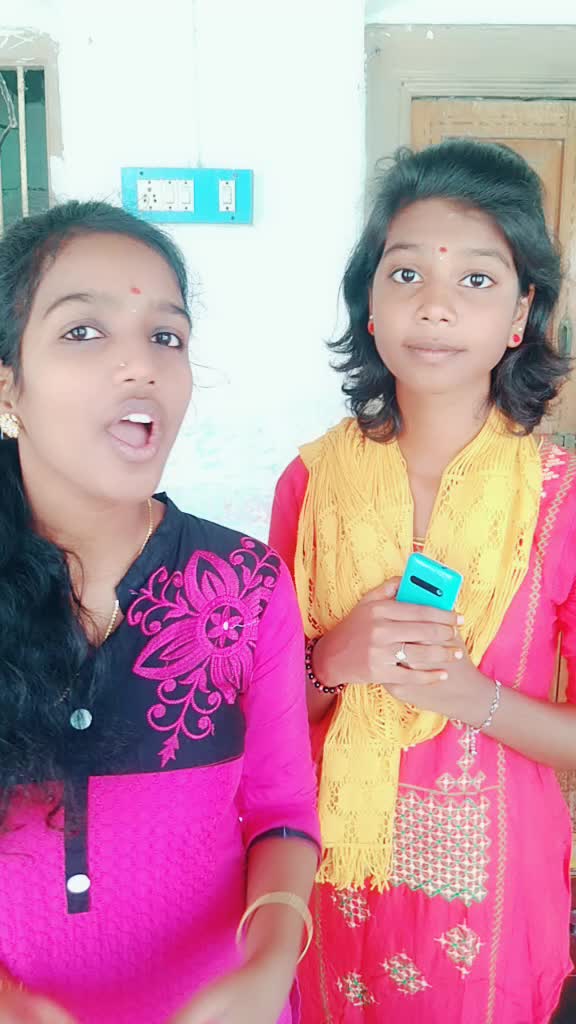 @Kavya◉‿◉