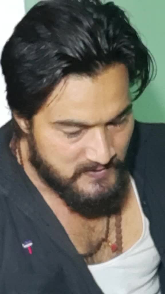 @🎭Abhishek Chaubey