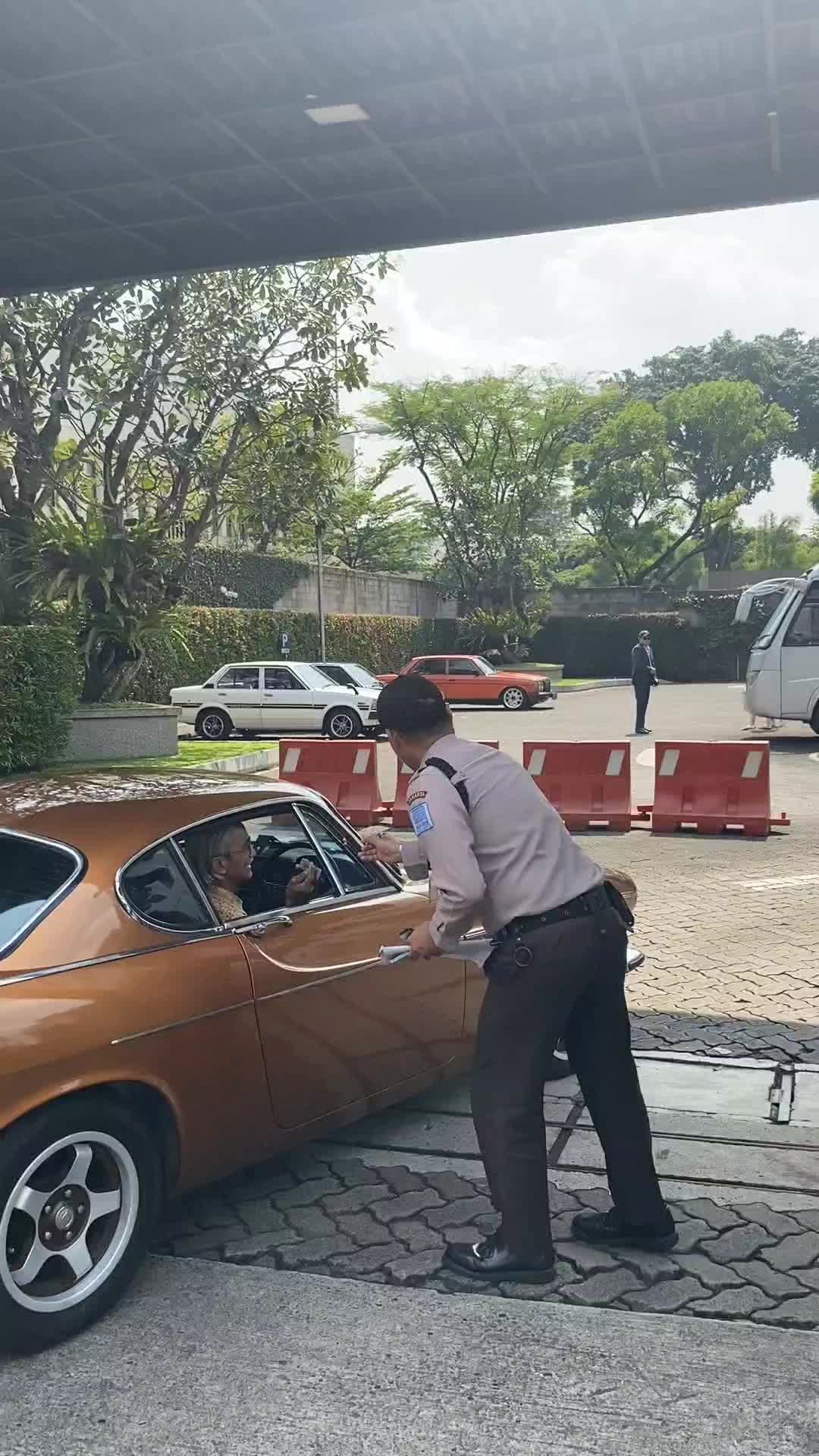 @Mobil Langka