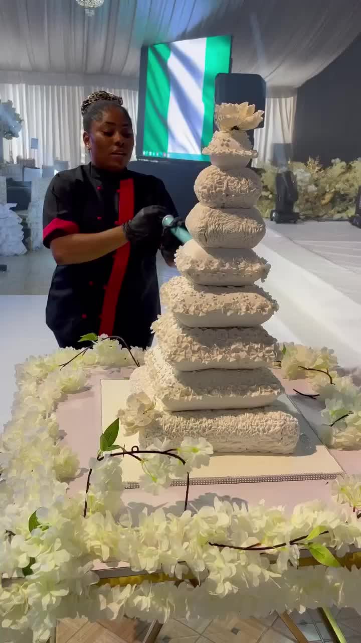 @Umuahia baker and decorator