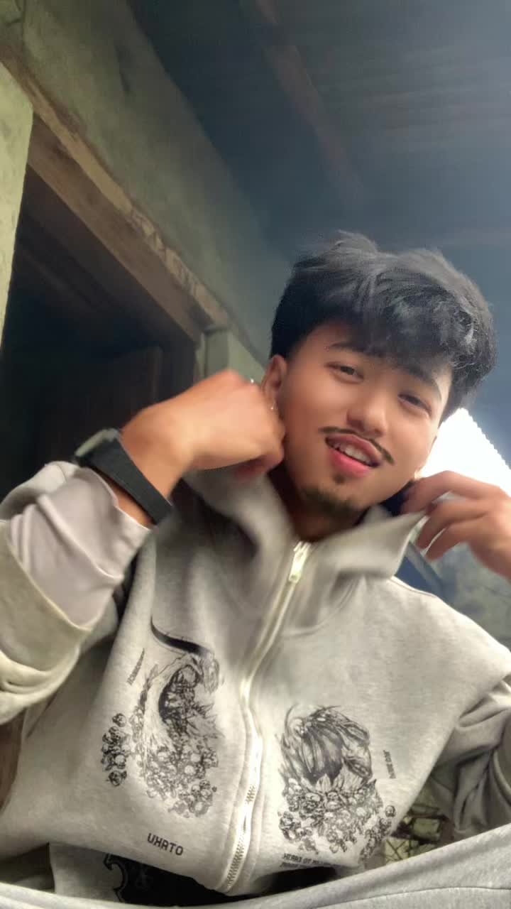 @roshan_magar